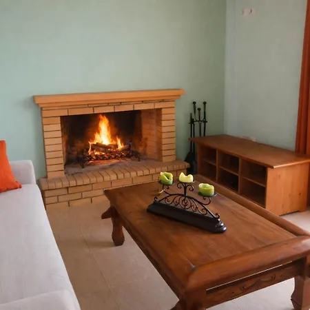 Serene Seaview Getaway With Garden In Akrata