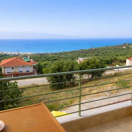 Serene Seaview Getaway With Garden In Akrata Apartamento *