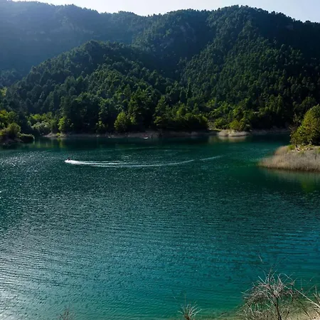 Serene Seaview Getaway With Garden In Akrata *