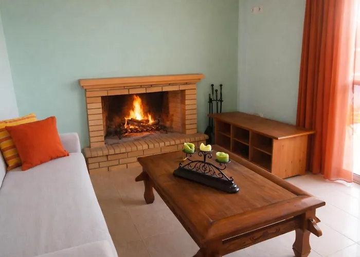 Serene Seaview Getaway With Garden In Akrata