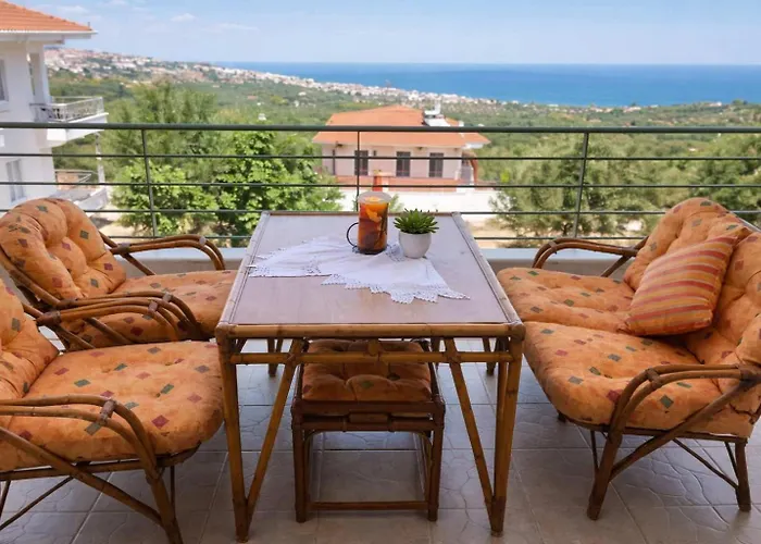 Serene Seaview Getaway With Garden In Akrata Apartamento Akrata